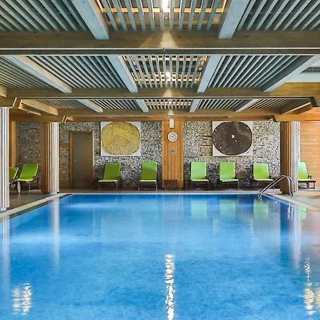 Four Seasons Ράζλογκ